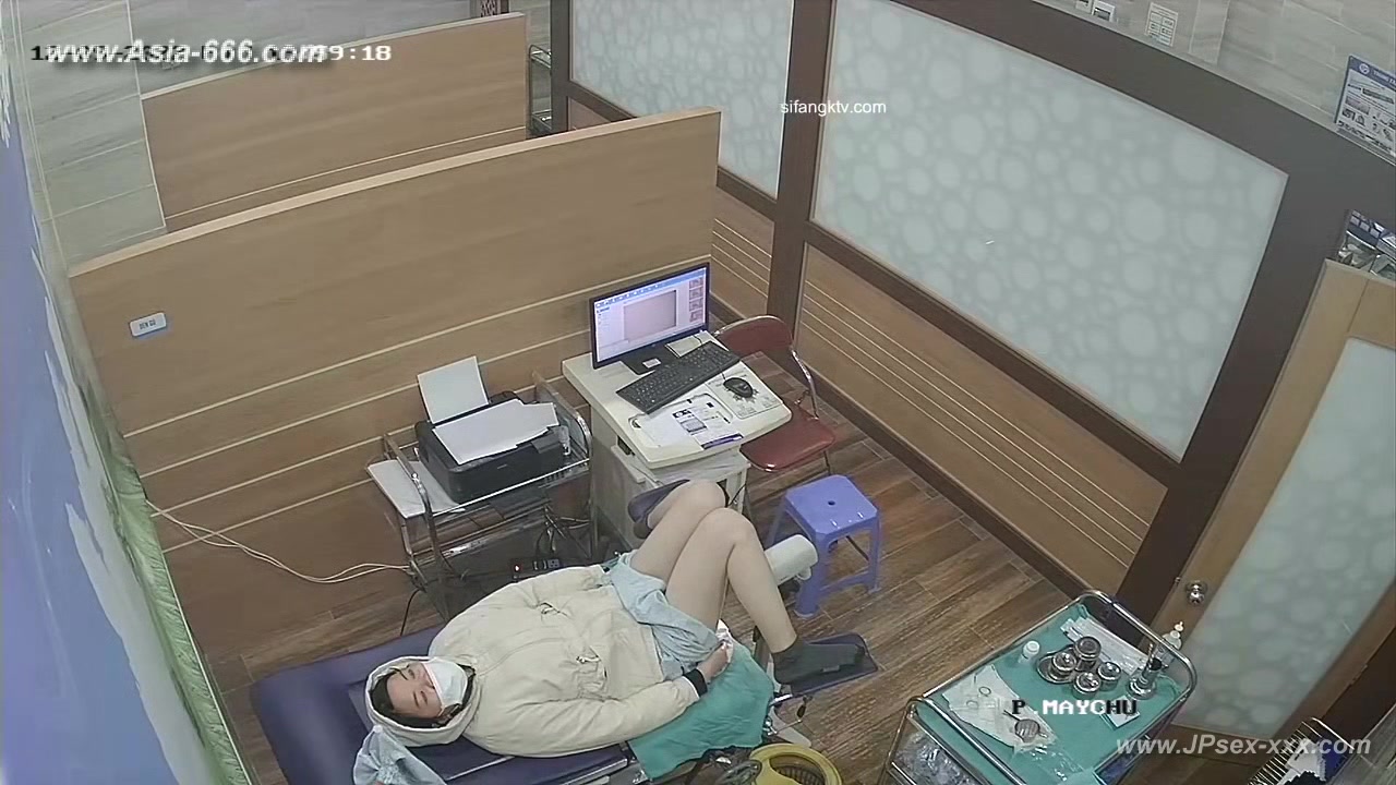 Peeping Hospital patient.27