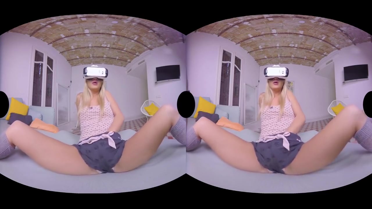 Vr Chick With Cayla Lyons