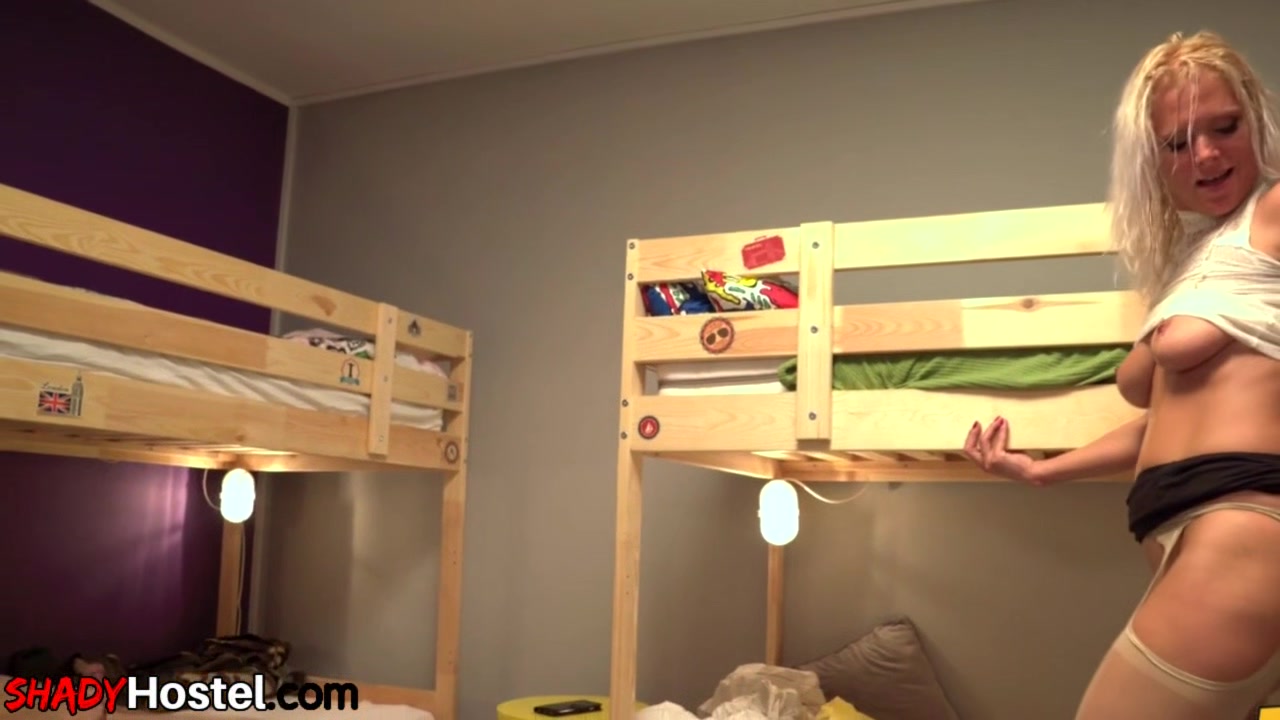 Euro MILF rides and gets spoon fucked in hostel threeway