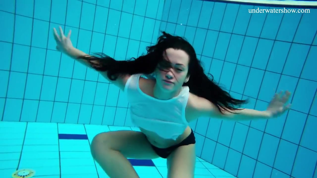 Alla Birtakik Undresses Nude In The Swimming Pool