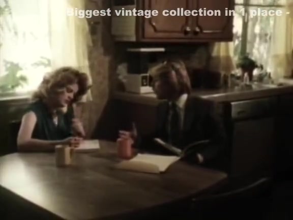 Juliet Anderson, Lisa De Leeuw, Little Oral Annie in vintage fuck movie