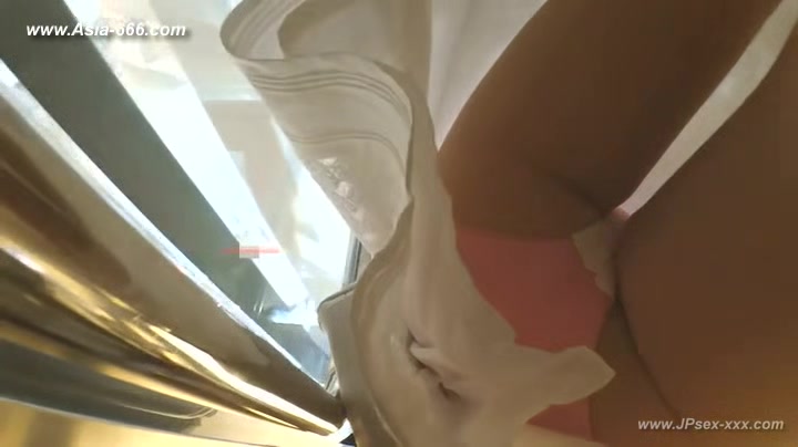 peeping chinese amateur upskirt.7
