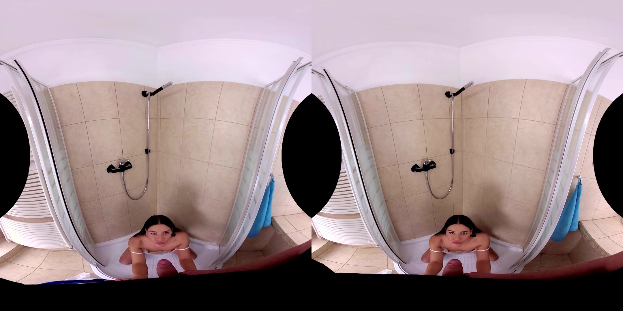 Eveline Dellai in Italian Pissing Fun - CzechVRFetish