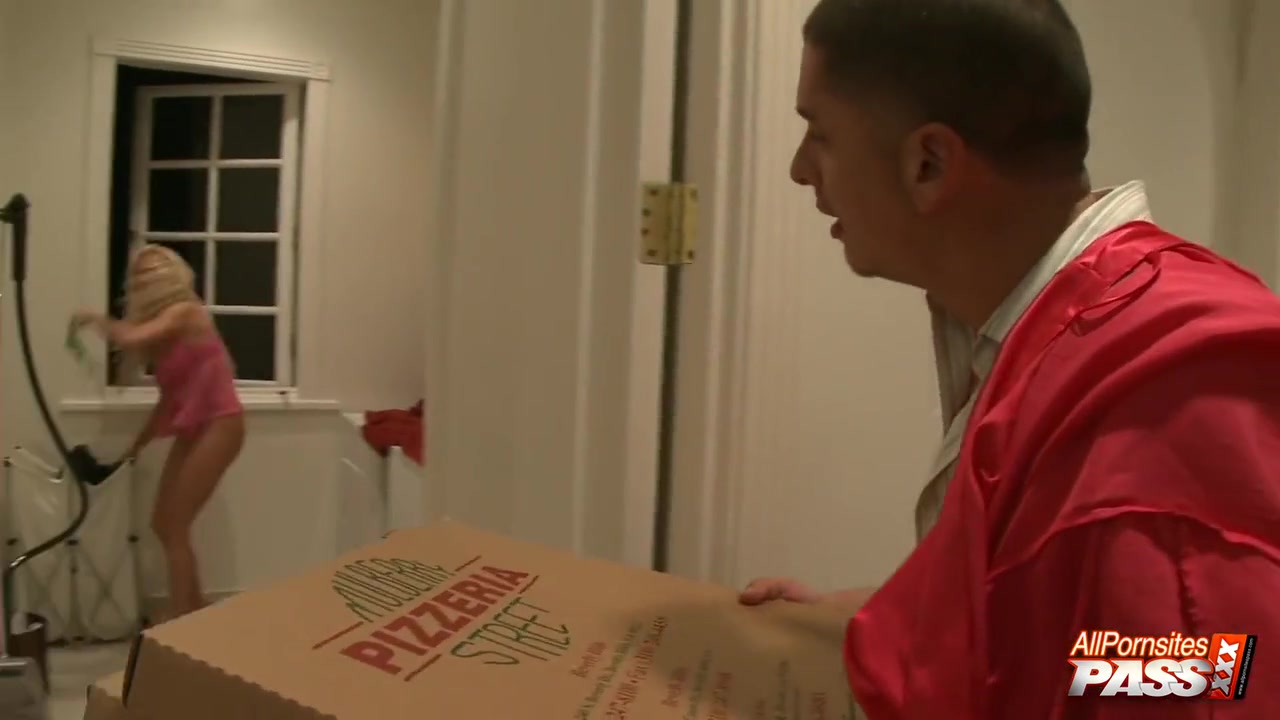 Cock Sucks The Pizza Guy With Diana Doll