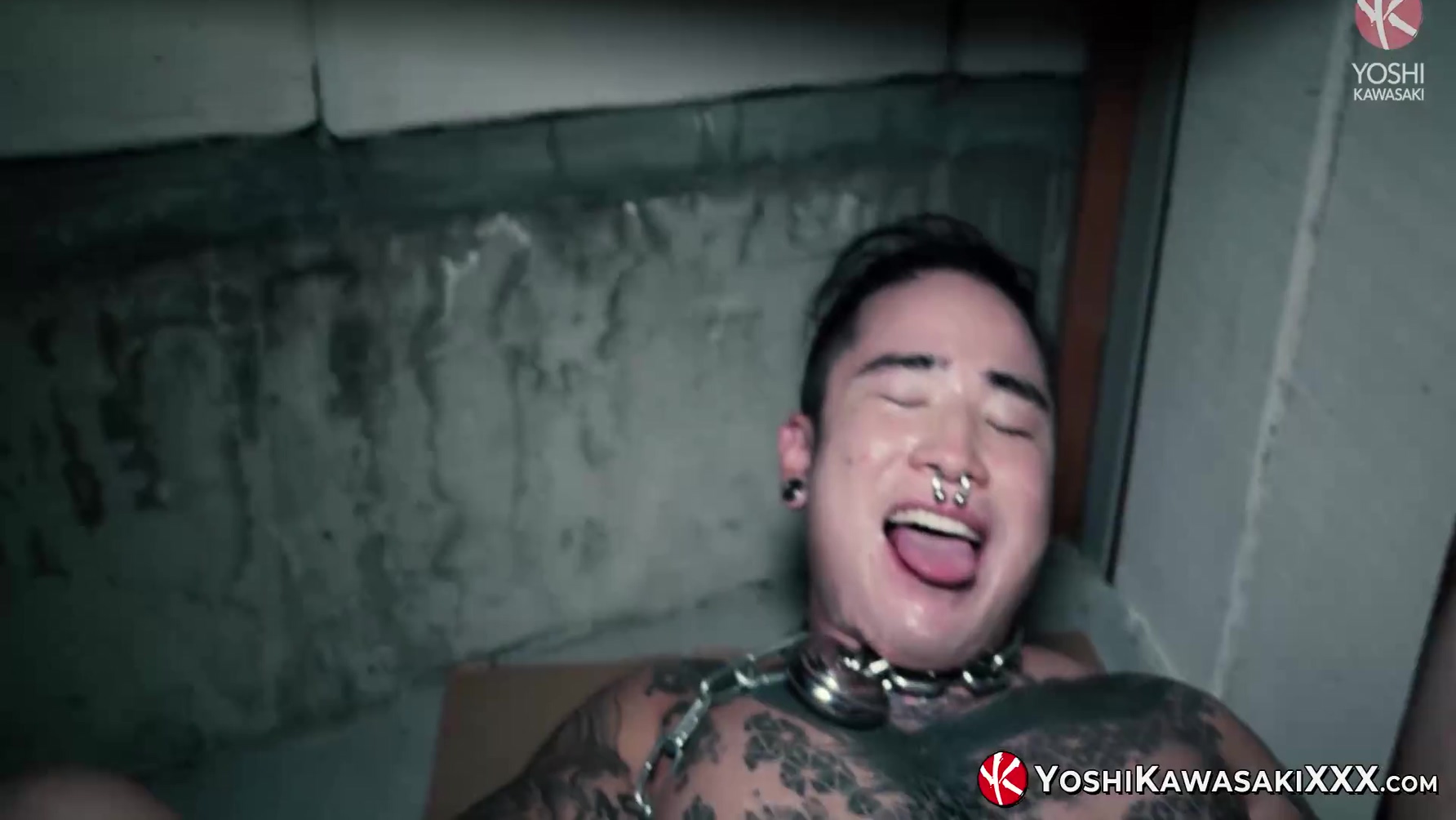 Yoshi Kawasaki - Japanese Dildo Fucks Deep
