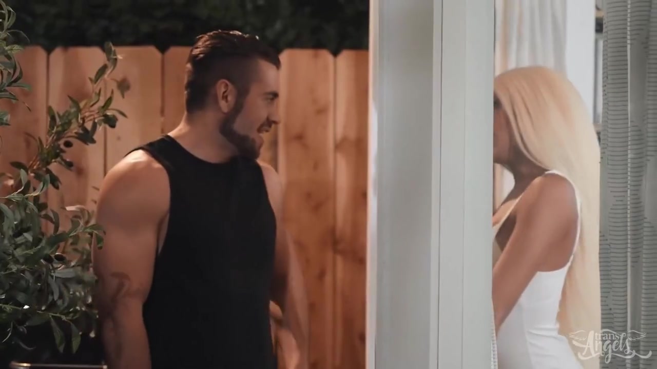 Dante Colle In Perfect Ass In Your Window
