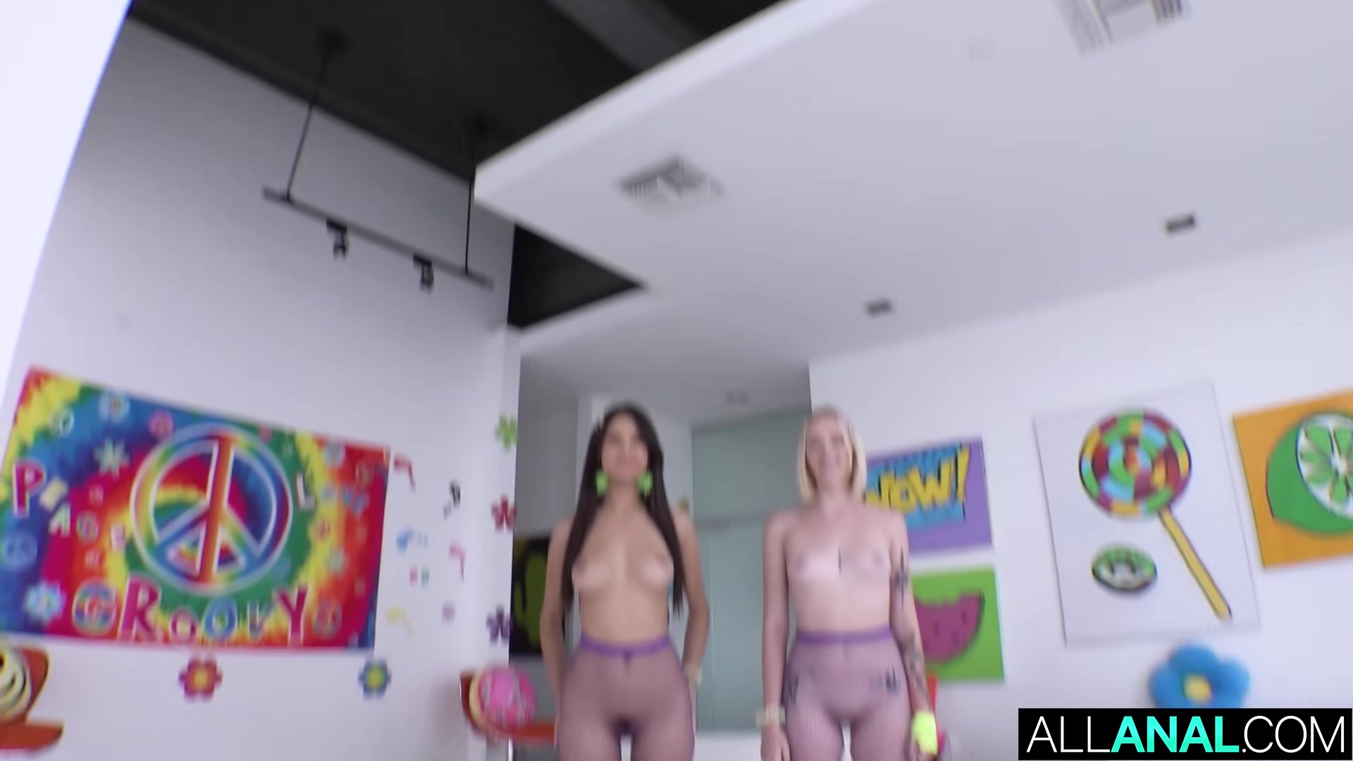 ALL ANAL Eliza & Marilyn sharing a dick up their asses