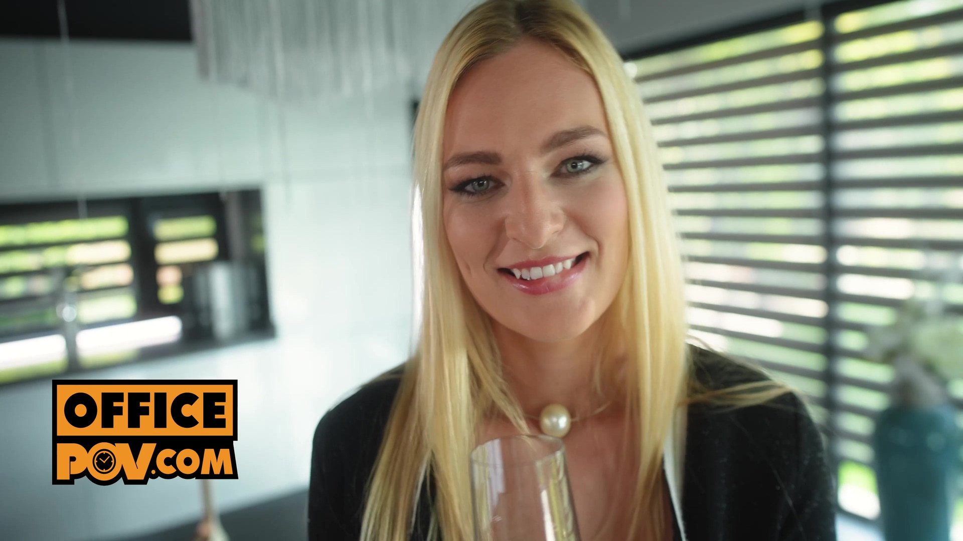 Pov - Screwing Your Hot Blonde Office Squeeze With Leanne Lace
