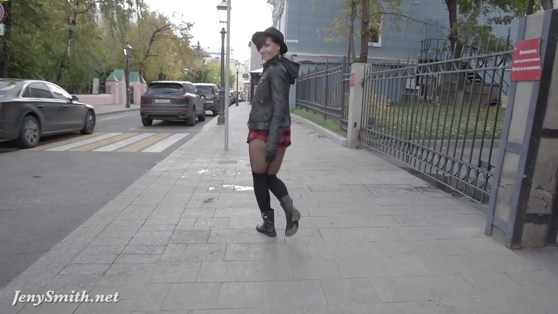 Jeny Smith pantyhose fire walking