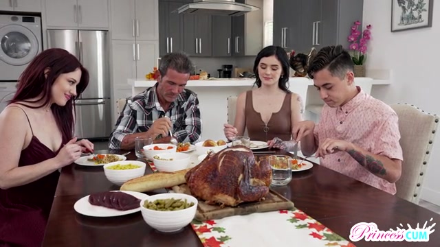 Did You Get Your Stepsister Pregnant On Thanksgiving - S6:E8 - Princesscum