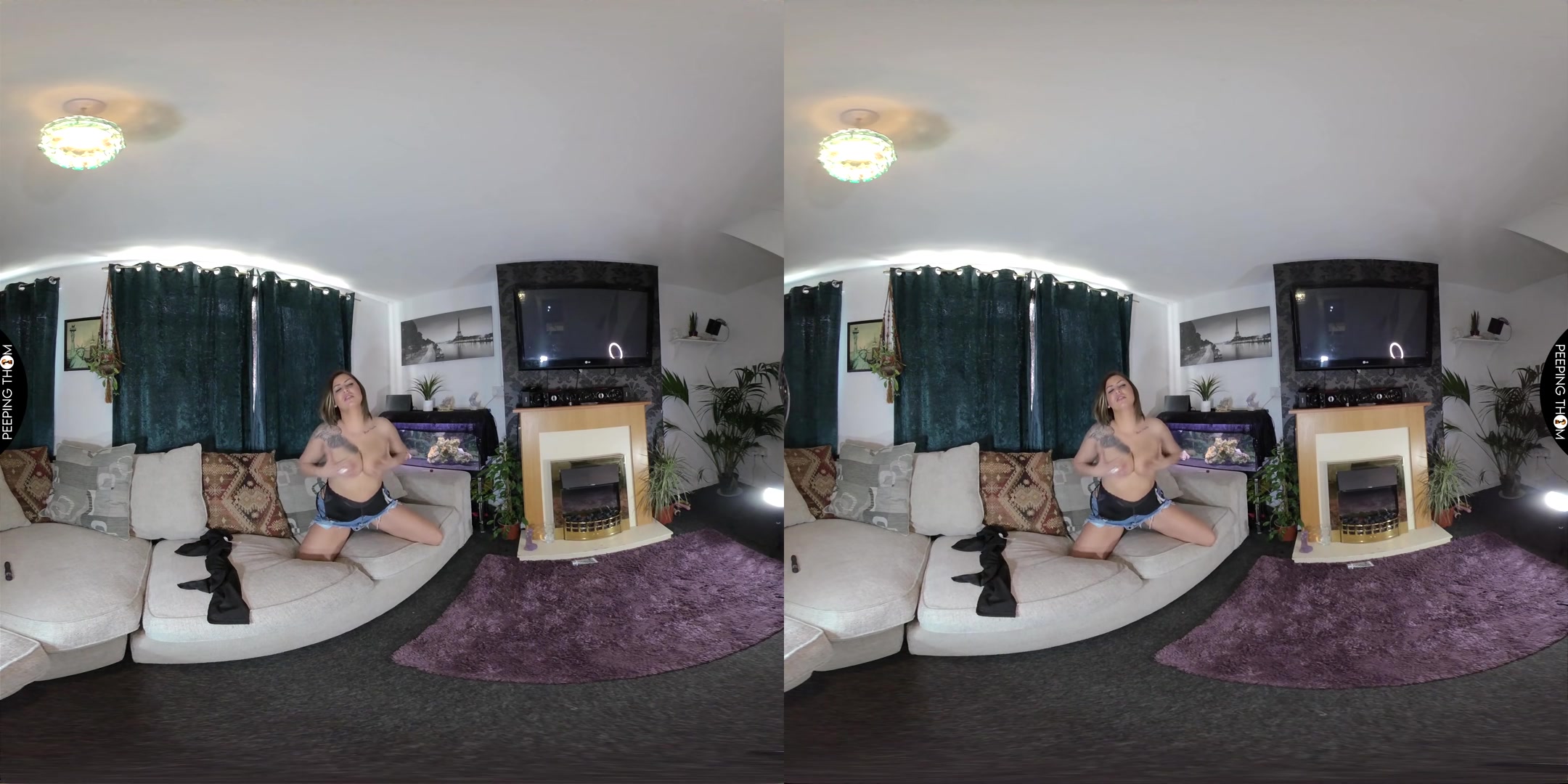 Short Shorts Squirt - PeepingThom
