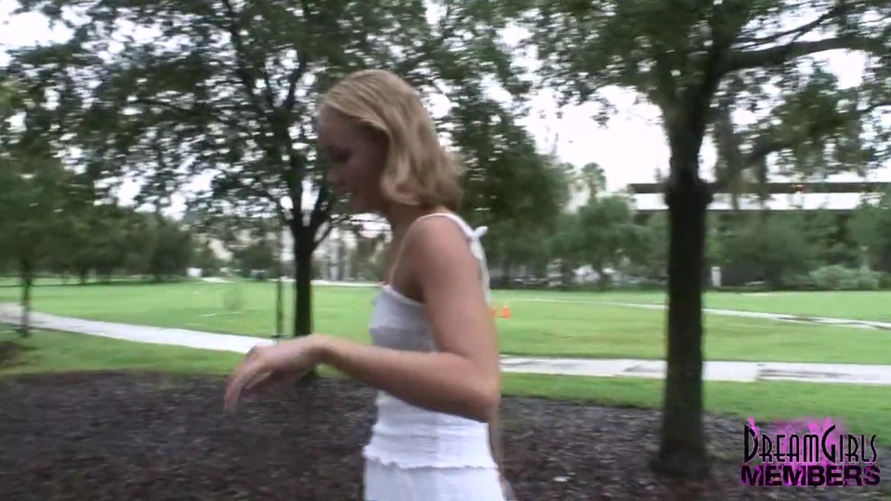 Crazy Home Video Streaking Naked Through Downtown Tampa - DreamGirlsMembers