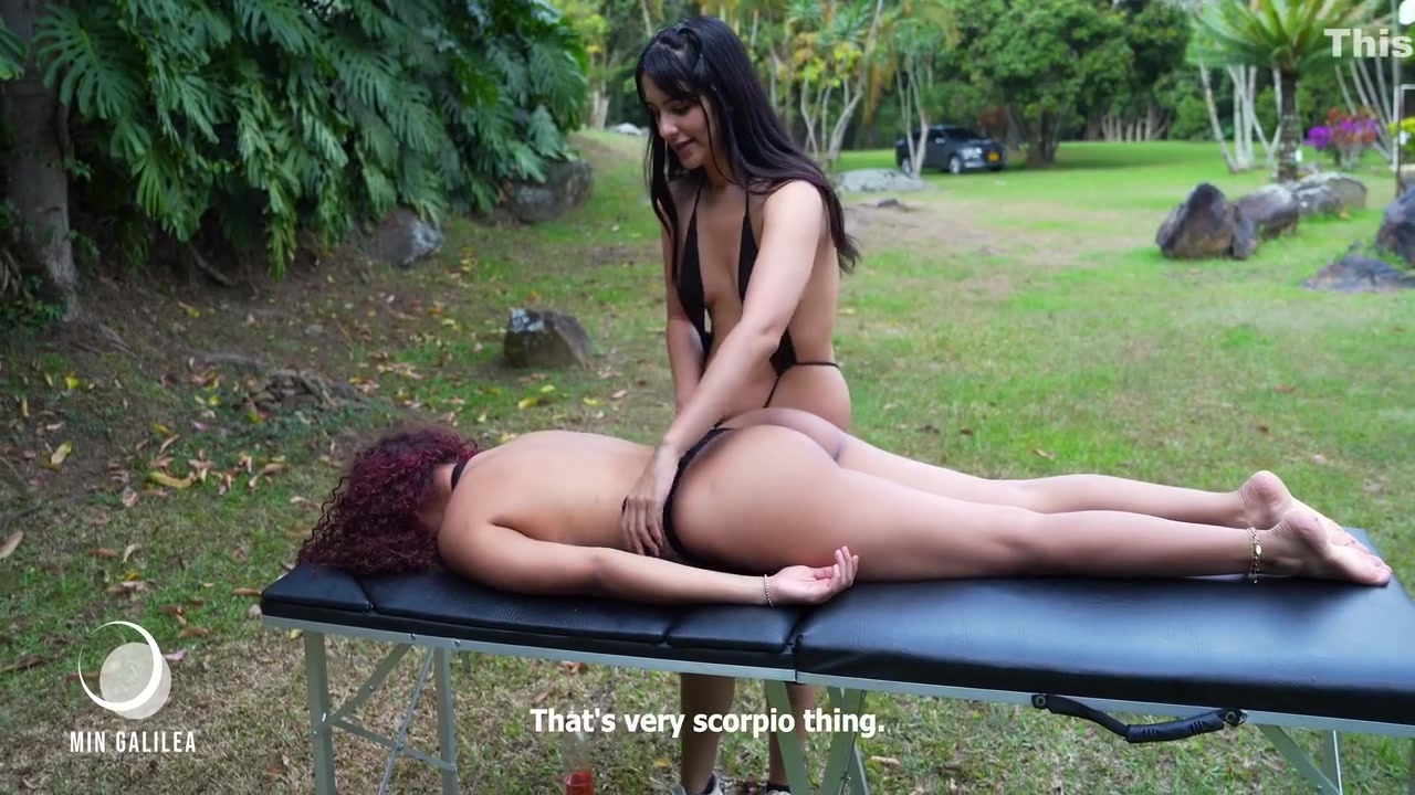 Girl Massage And Teach A Customer How To Fuck A Dildo Because She Want To Be Ready To Fuck A Man Like A Professional