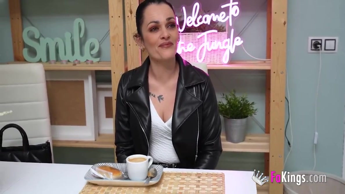 37 Years Old Milf Barbara Vazquez Wants A Bed And Breakfast With A Young Dude!