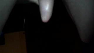 JH DE 21 ANS se branle dans sa chambre