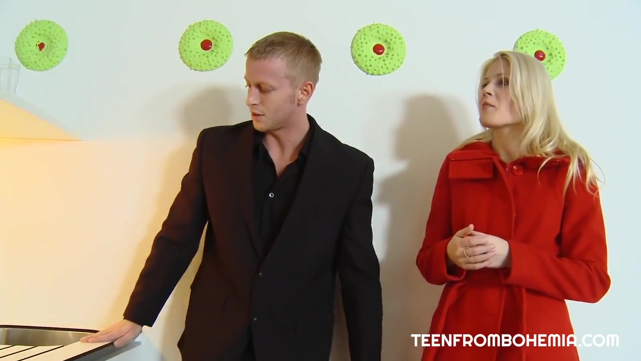 Middle-aged Blonde Has Sex With Younger Agent