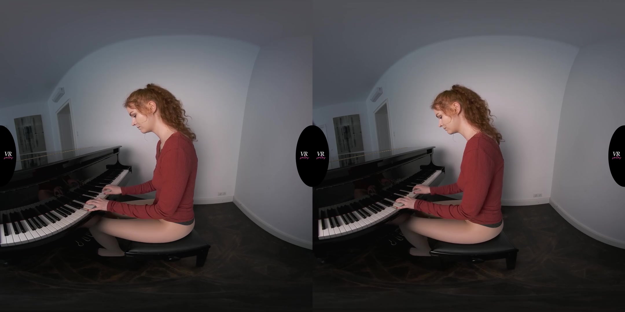 Oily Masturbation - Redhead Amateur Solo on the Table