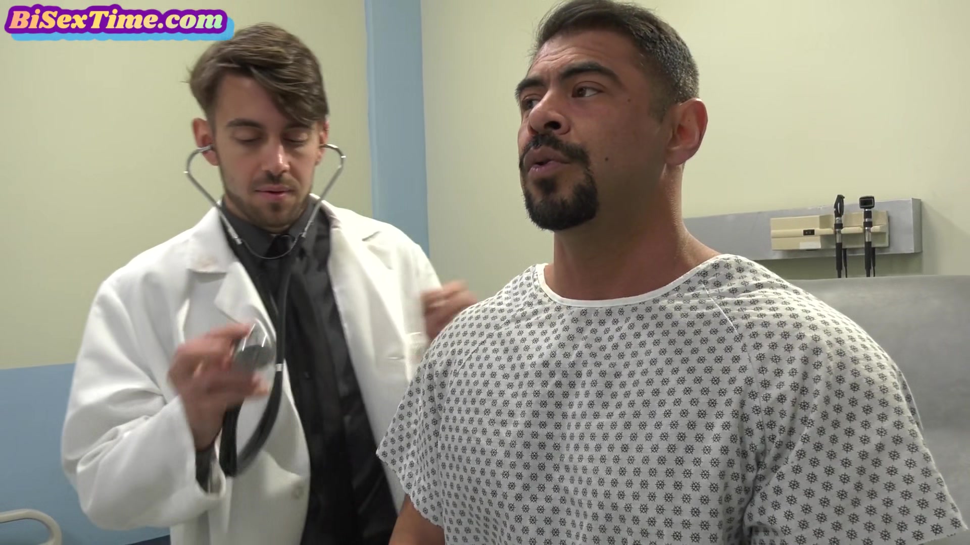 Nurse faceriding bisexual patient in mmf hospital threesome