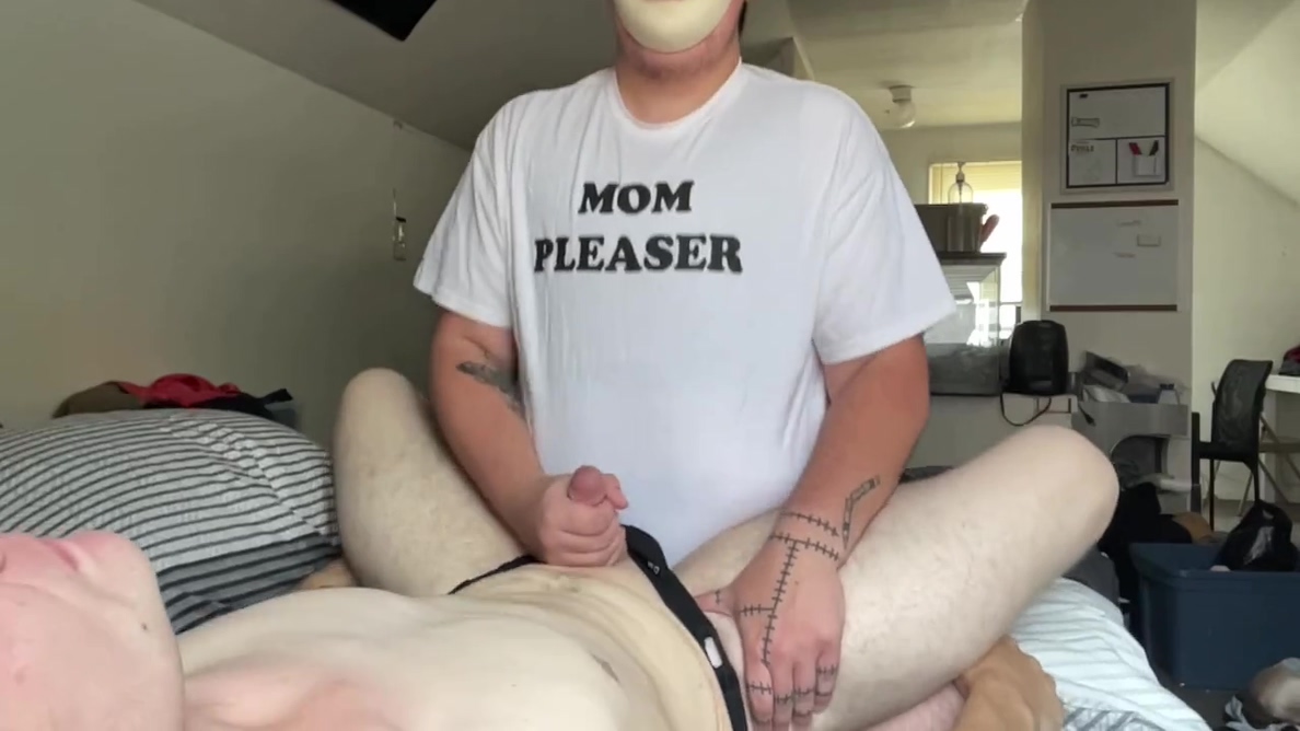 Masked Top Fucking Sub Bottom In Bed