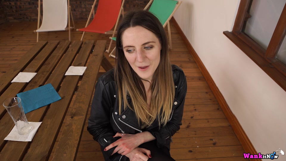 Samantha Bentley - Fuck My Face - Sexy Videos - WankitNow