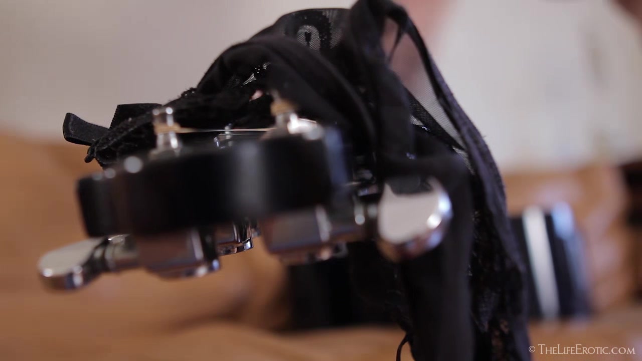 Guitar Love 2 - Mira V - TheLifeErotic