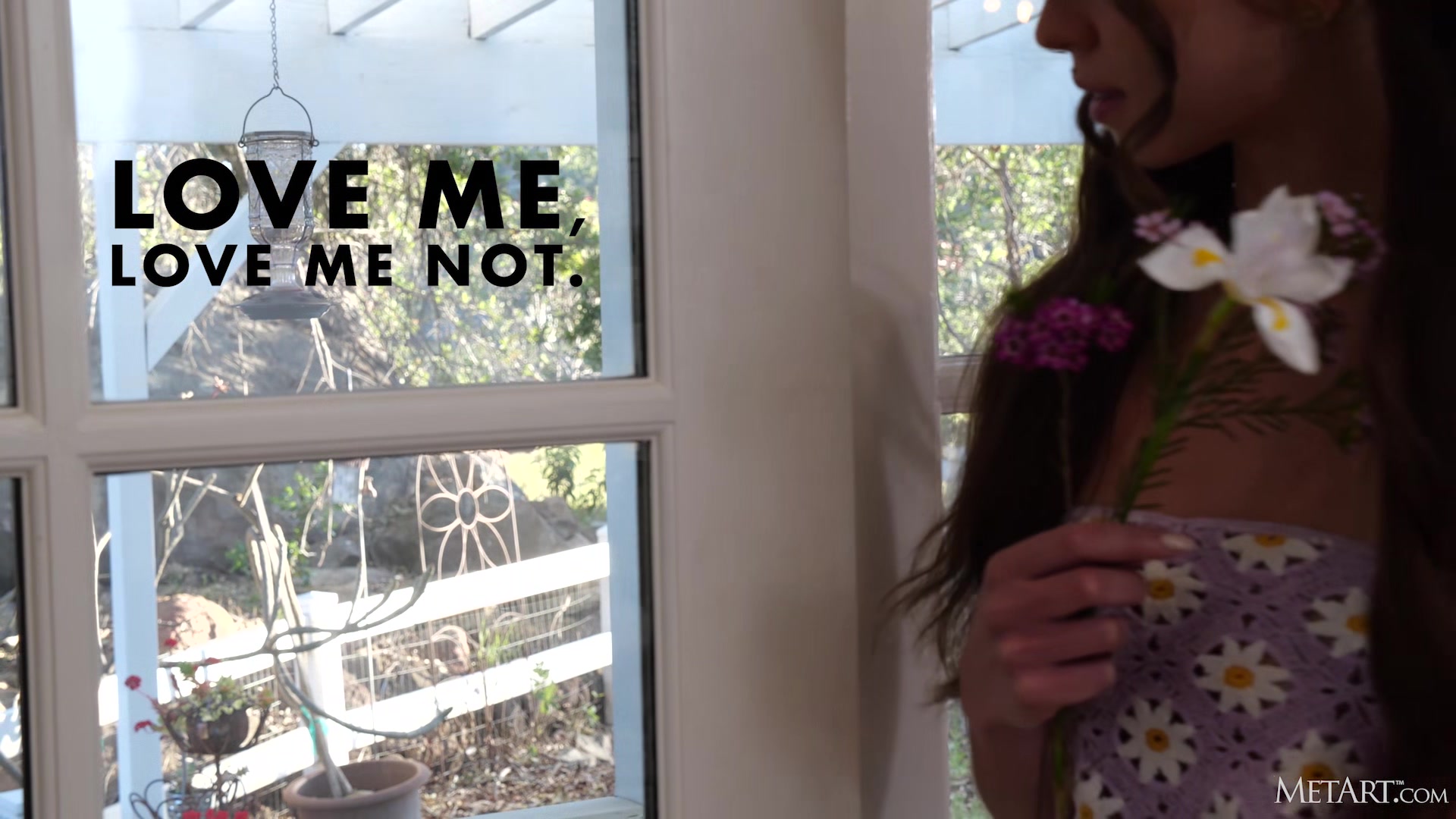 Love Me, Love Me Not - Elena Wolfe
