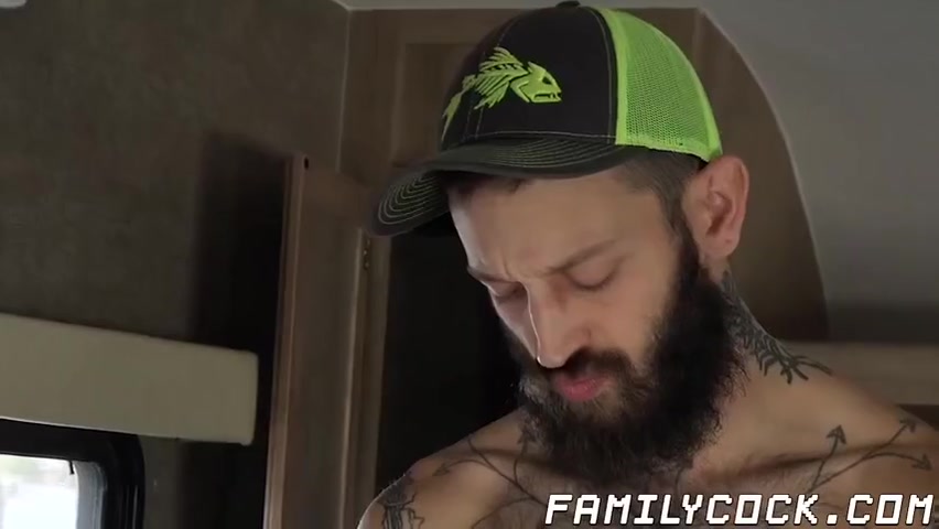 Stepdaddy Banging His Twink Stepson Raw Before Creampie