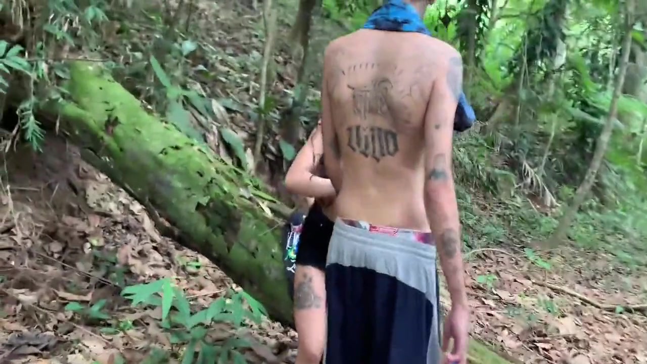 Luana Prado And Victor Cowboy - Tarado Aborda Casal Na Floresta E A Putaria Rola Solta 10 Min