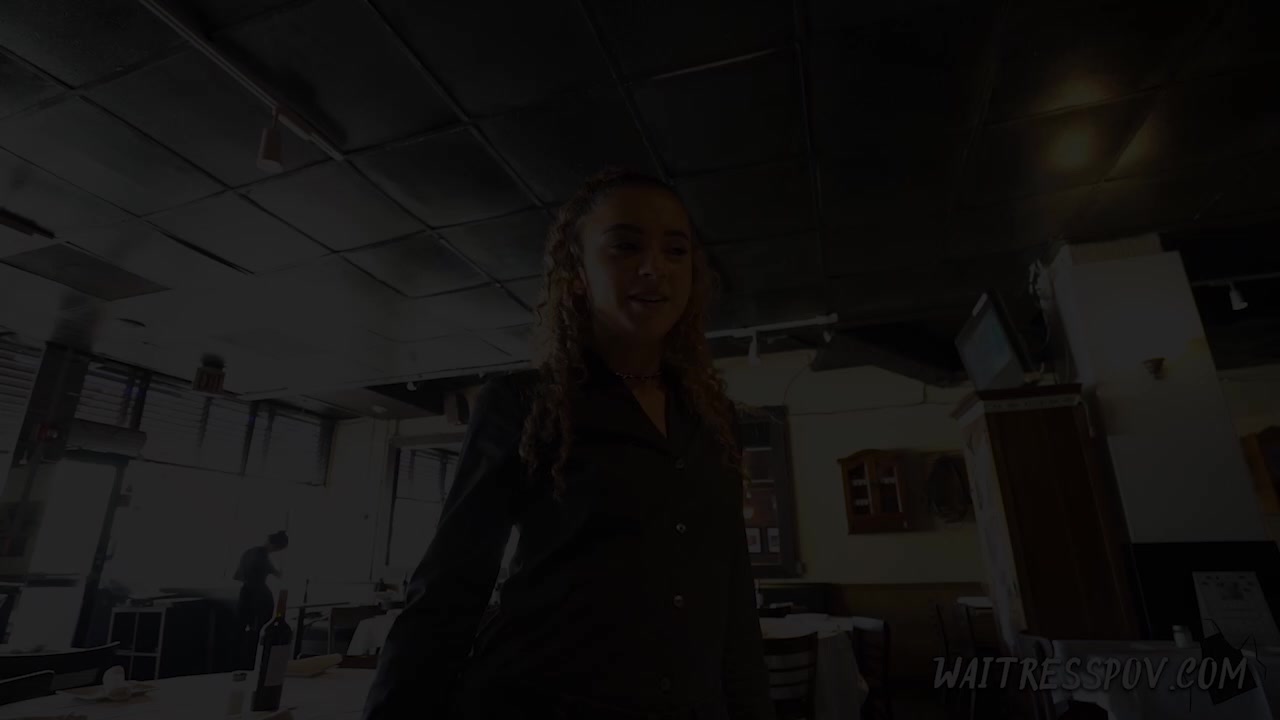 Waitress POV - Venus Valkyrie
