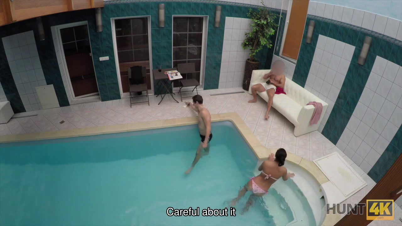 HUNT4K. Young bad bitch sucks dick and gets banged by the poolside