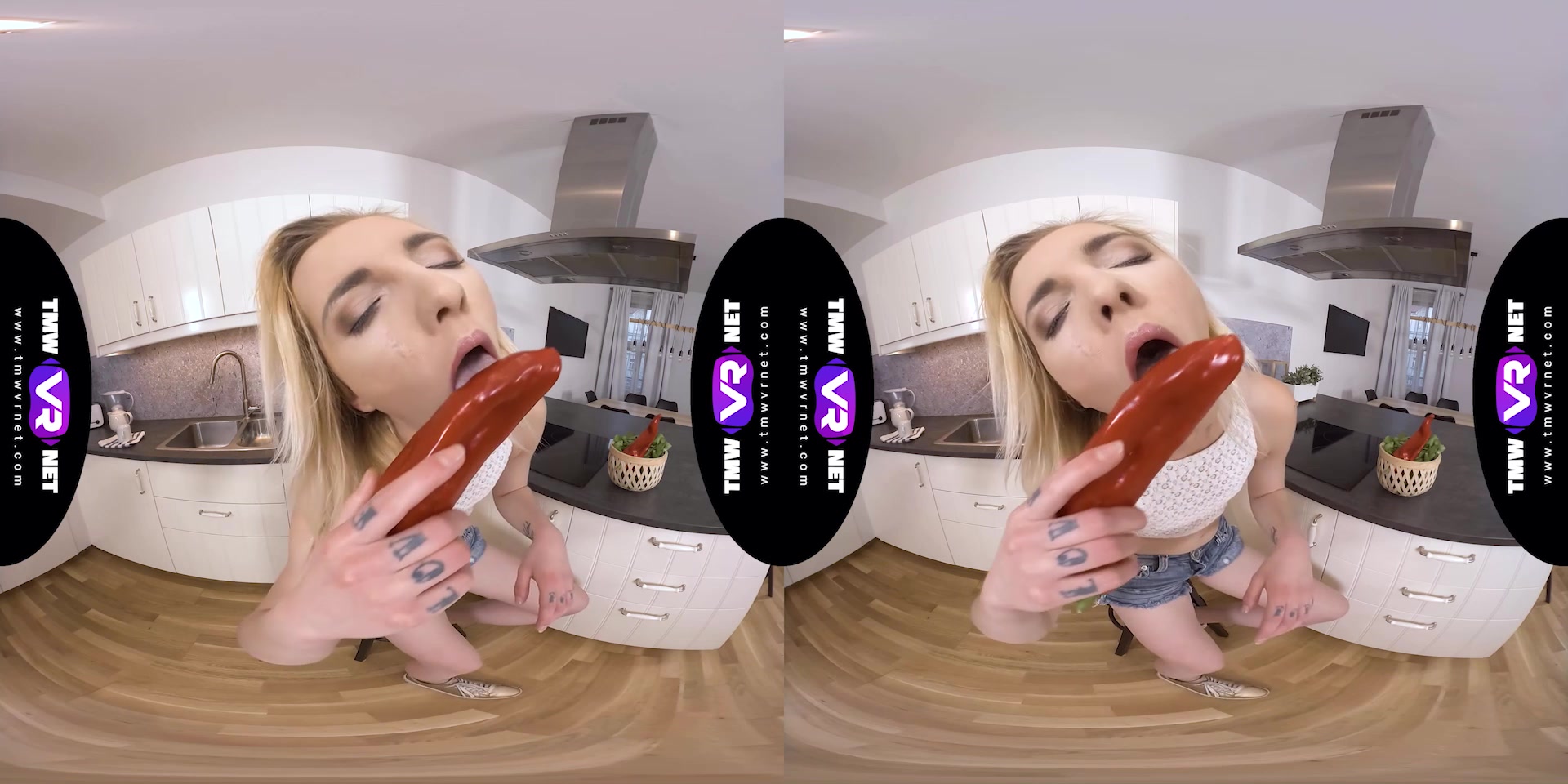 Hot pepper for salad and orgasm - TmwVRnet