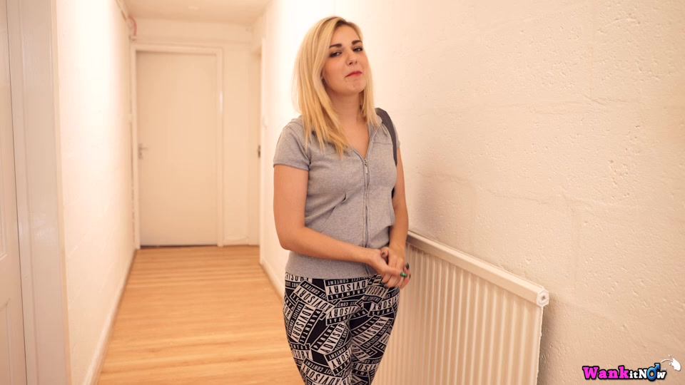 Dolly - I'm Not So Innocent - Sexy Videos - WankitNow