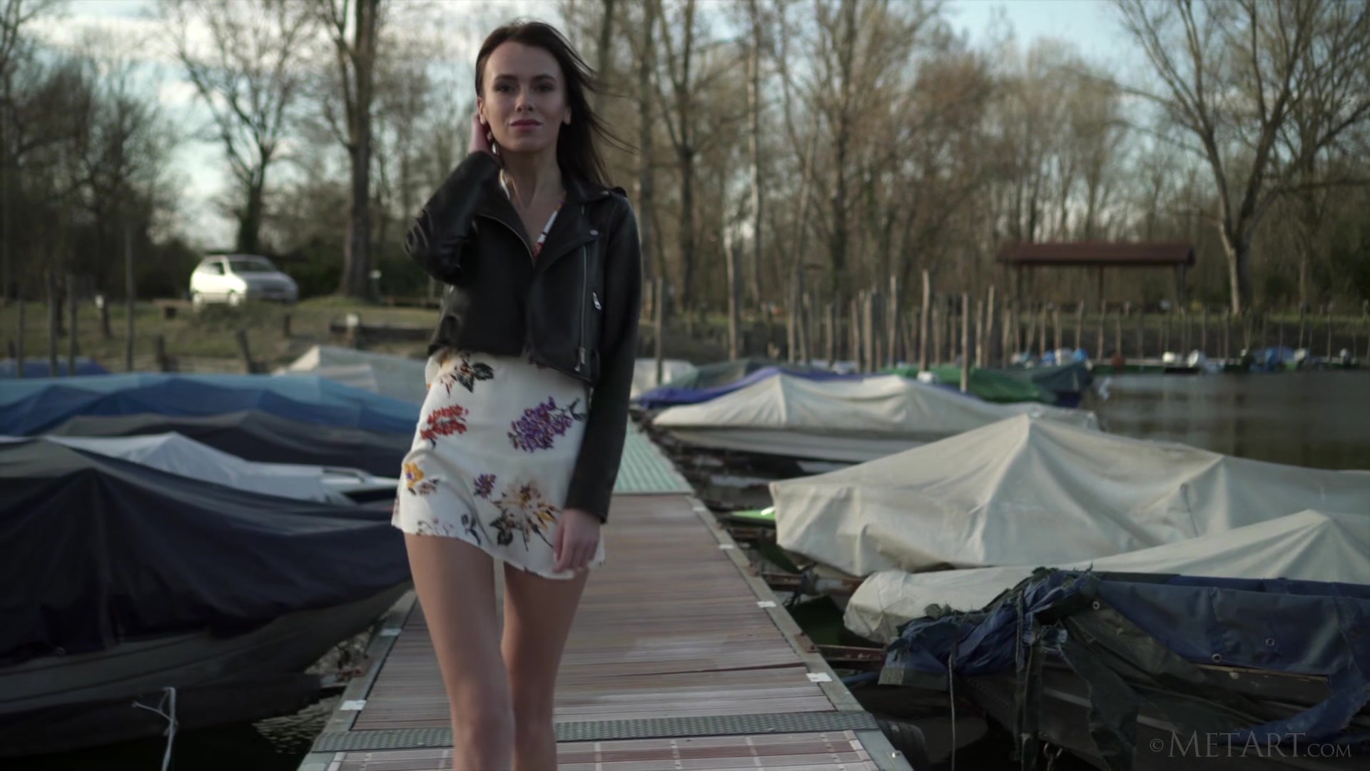Beauty on Boat - Alice Wonder - Met-Art
