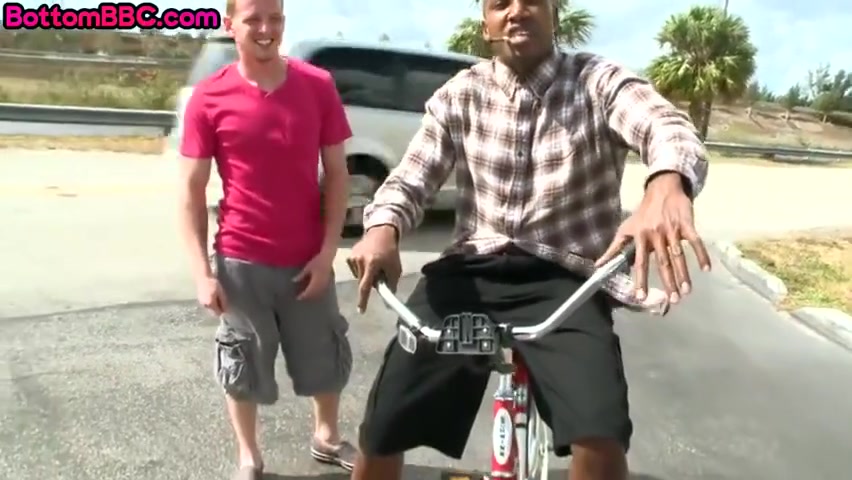 Black Gay Filled In Anal Hole Outdoor By White Fucker