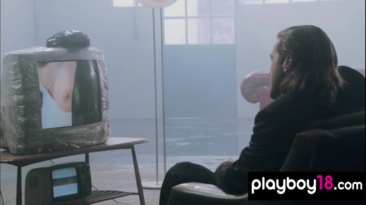 Distracted Beauty Andressa De Barros Tries To Recall Her Dirty Memories