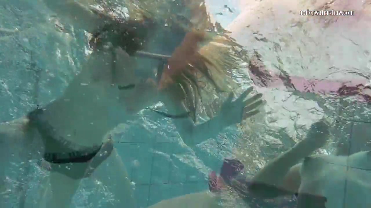 Libuse Thinks Nastya Is Horny And Hot In The Pool