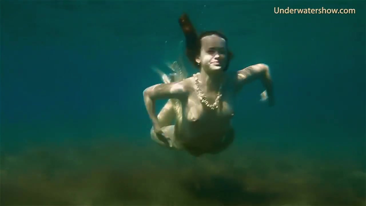 Hot Babe Swims In The Sea Like A Mermaid