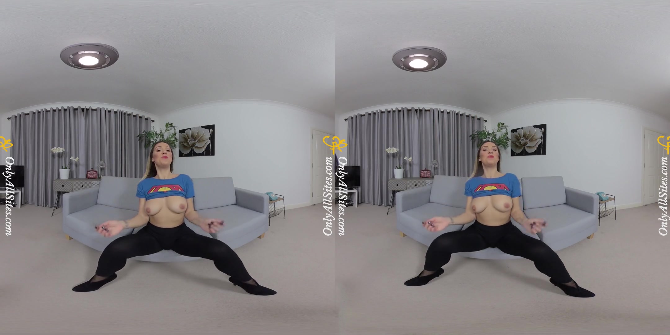 Samantha - Leggings; English Curvy Blonde Stripping