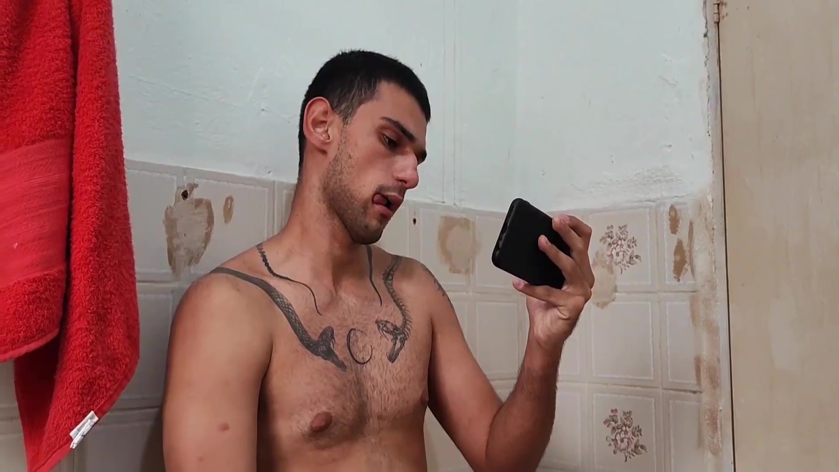 Cobra Bateu Uma E Gozou Muito 5 Min