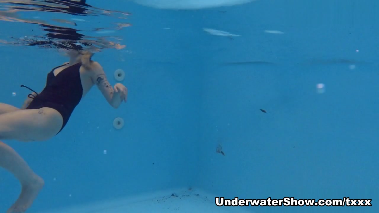 Mimi Cica Video - UnderwaterShow