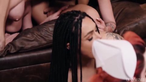 Trans And Cis Nurses Have Intense Orgy - Khloe Kay, Jade Venus And Dee Williams