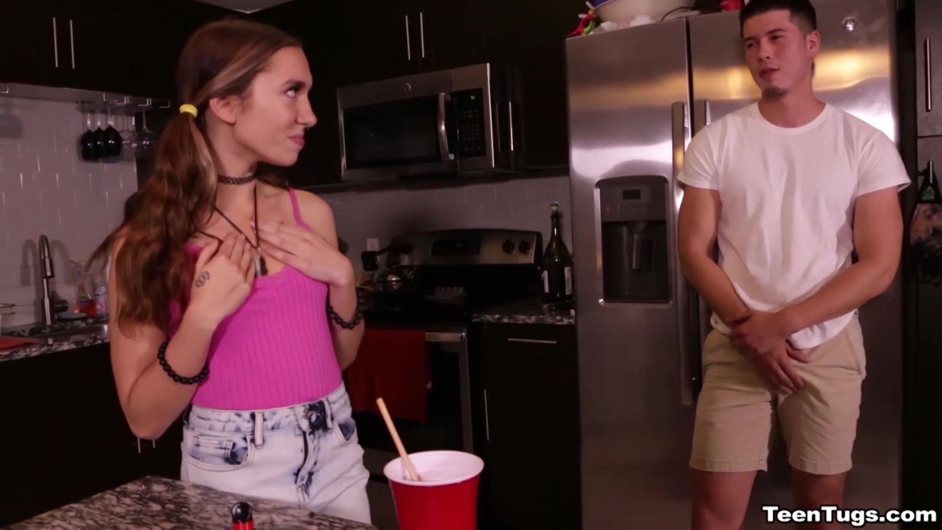 teen 18+ Milks Cock – teen 18+ Tugs Bailey Base