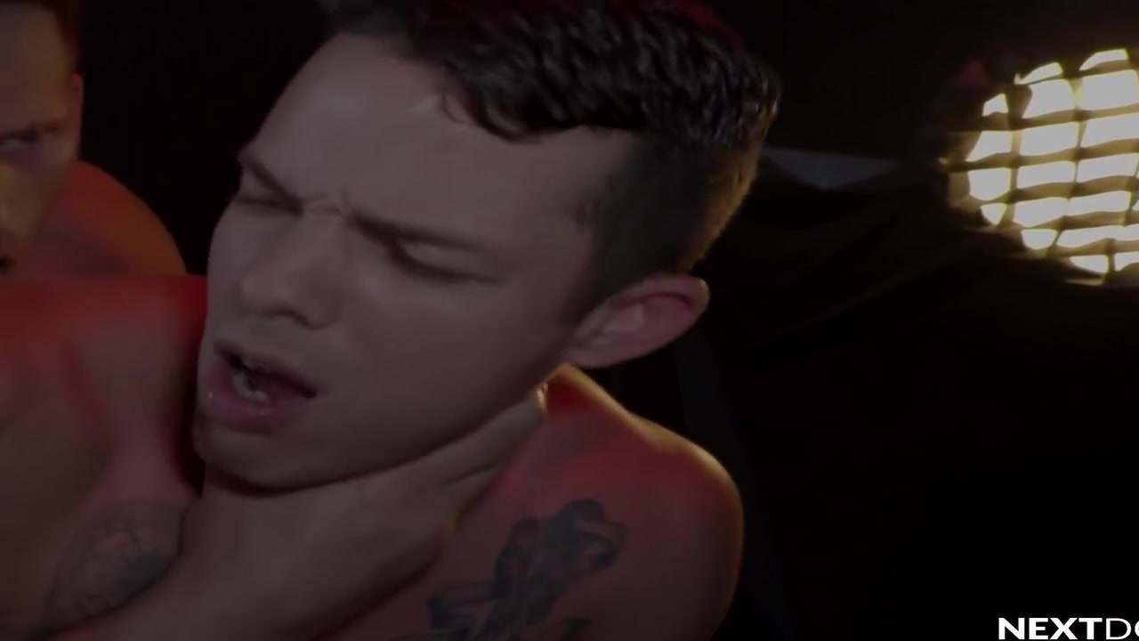 Roman Todd And Nic Sahara In Min Fuckfest