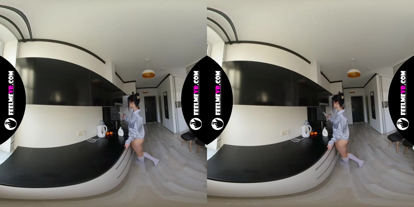 Natasha Says Good Morning Darling Plays With Her Naked Body - FeelMeVR