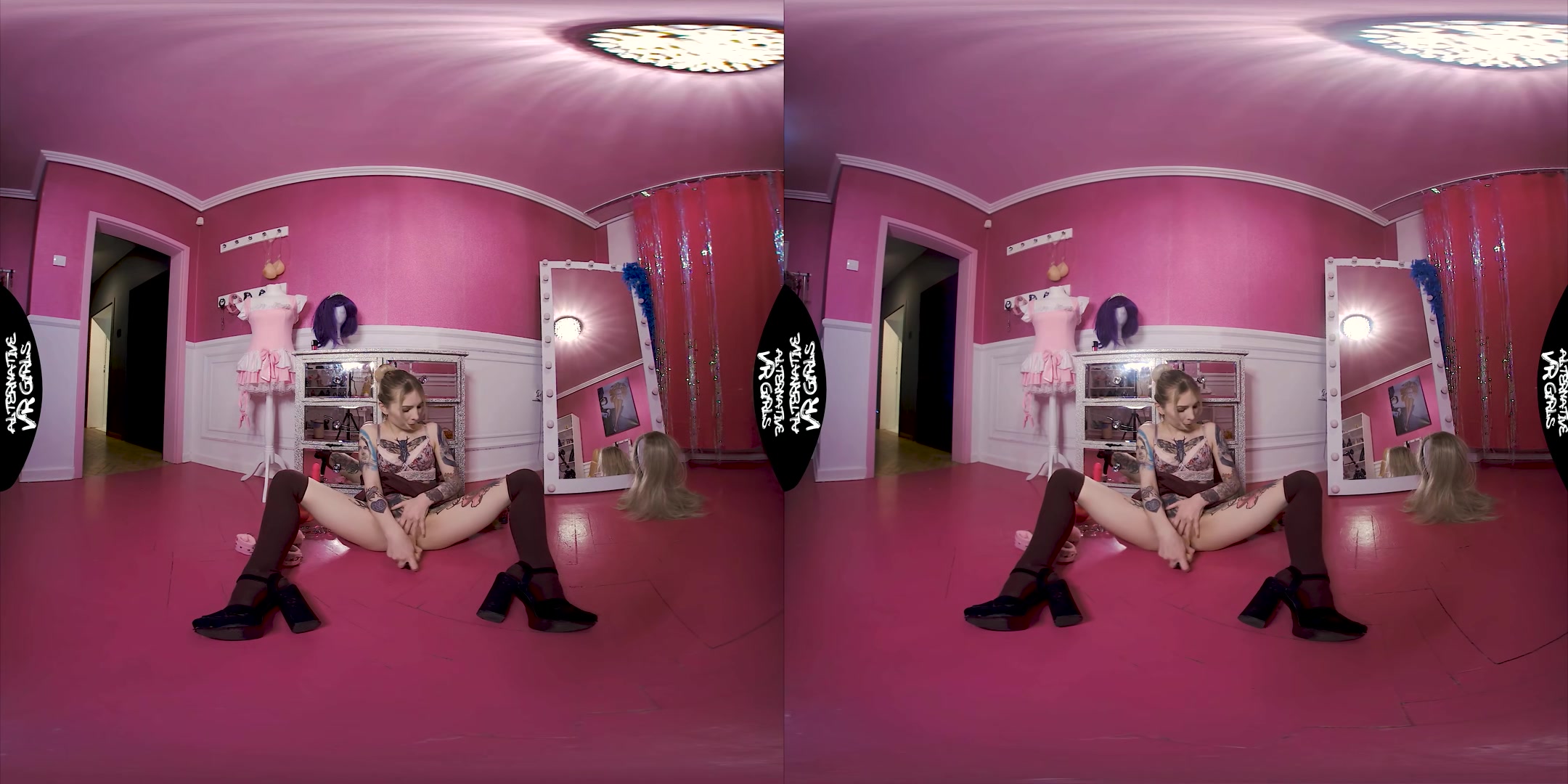 Dressing Table Session - AlternativeVRGirls