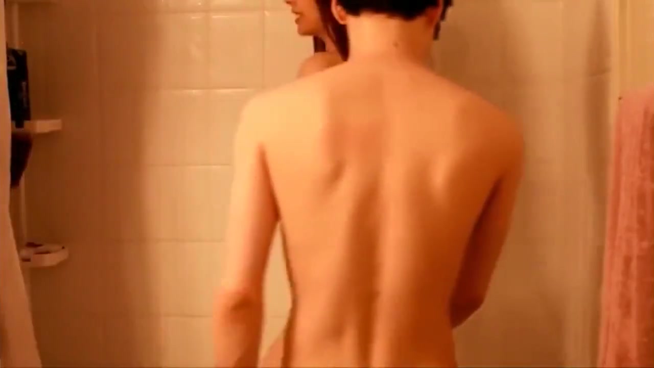 First time anal sex with my horny stepsis while parents not home