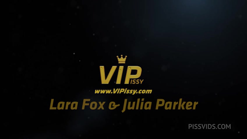 Blonde Meets Brunette with Julia Parker,Lara Fox by VIPissy - PissVids