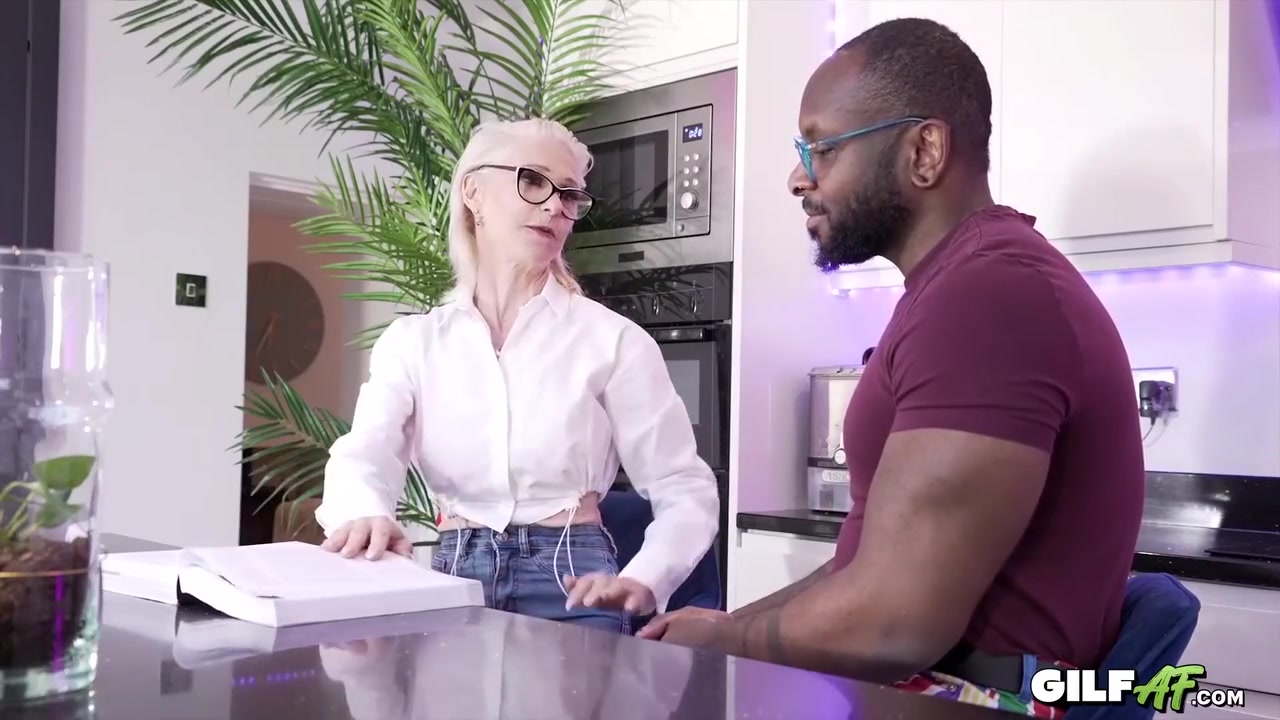 Granny Loves Big Black Dick! Gilf Af Hardcore Interracial Granny