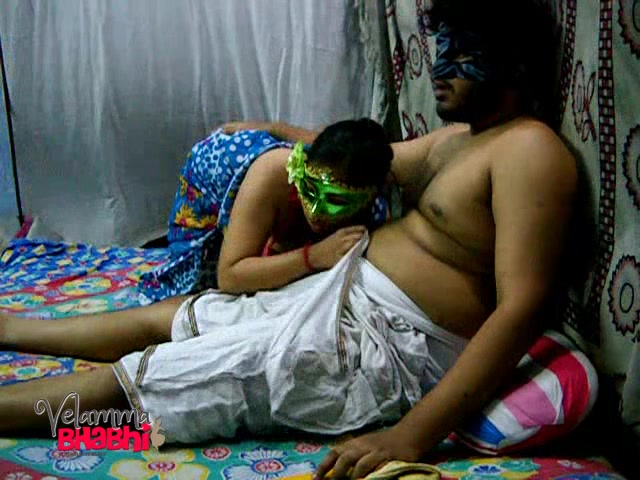 Velamma Bhabhi - Free Sex Movies of South MILF Velamma