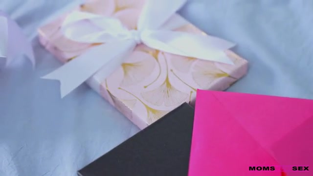 Naughty Gifts For Me And My Stepmom On Mothers Day - S19:E5 - Nubiles-Porn